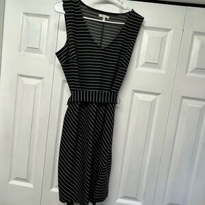 Maurices Sz Lg Sleeveless knee length dress